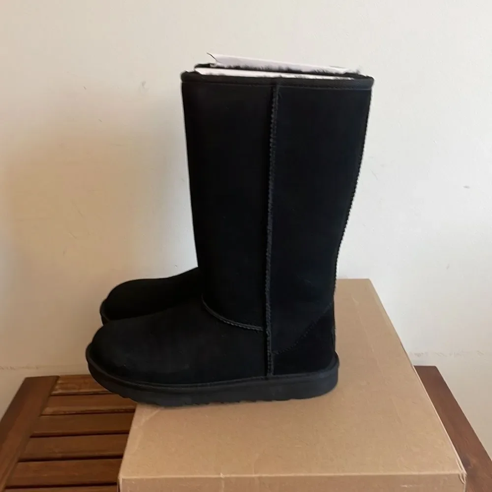 UGG Classic Tall II Boots Black USA Big Kid Size 4 Y/UK 3/EU 36